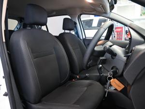 Renault Sandero 66kW turbo Expression (aircon) - Image 12