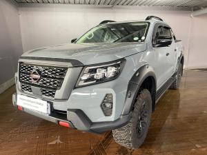 Nissan Navara 2.5DDTi double cab Pro-4X 4x4 Warrior - Image 2