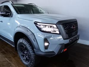 Nissan Navara 2.5DDTi double cab Pro-4X 4x4 Warrior - Image 5