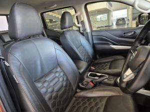 Nissan Navara 2.5DDTi double cab LE Plus - Image 10