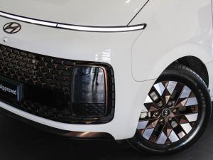 Hyundai Staria 2.2D Luxury - Image 2