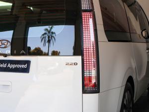 Hyundai Staria 2.2D Luxury - Image 9