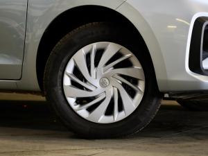 Toyota Rumion 1.5 SX manual - Image 2