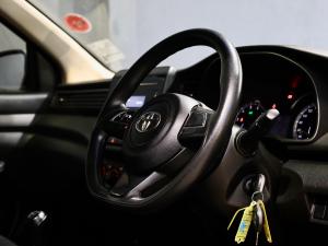 Toyota Rumion 1.5 SX manual - Image 7