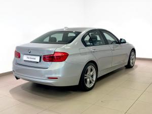 BMW 318i automatic - Image 4