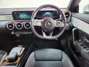Mercedes-Benz CLA 200 automatic - Image 13