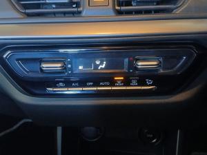 Suzuki Swift 1.2 GLX auto - Image 14