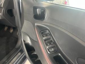 Ford Figo Freestyle 1.5 Titanium - Image 6