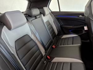 Volkswagen Golf 1.4TSI R-Line Plus - Image 11
