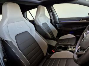 Volkswagen Golf 1.4TSI R-Line Plus - Image 19