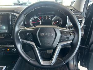 Isuzu D-Max 3.0TD double cab LSE 4x4 (No Radar) - Image 11
