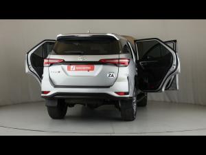 Toyota Fortuner 2.4GD-6 4x4 - Image 9