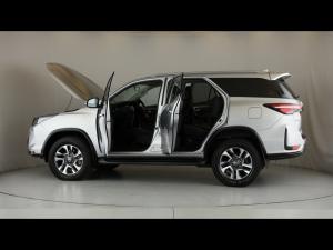 Toyota Fortuner 2.4GD-6 4x4 - Image 11