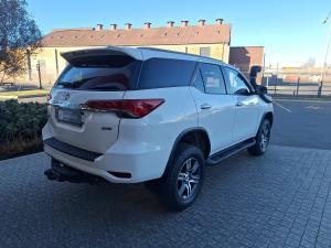 Toyota Fortuner 2.4GD-6 4x4 auto - Image 2