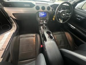 Ford Mustang 5.0 GT fastback - Image 6