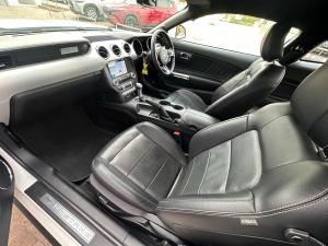 Ford Mustang 5.0 GT fastback - Image 7