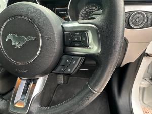 Ford Mustang 5.0 GT fastback - Image 9