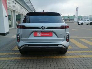 Toyota Urban Cruiser 1.5 XR manual - Image 5
