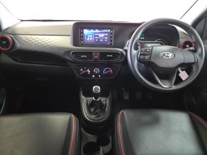 Hyundai Grand i10 1.0 Executive hatch - Image 6