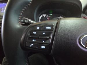 Hyundai Grand i10 1.0 Executive hatch - Image 9