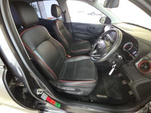 Hyundai Grand i10 1.0 Executive hatch - Image 17