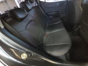 Hyundai Grand i10 1.0 Executive hatch - Image 18