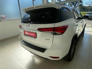 Toyota Fortuner 2.4GD-6 4x4 - Image 2