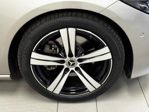 Mercedes-Benz C-Class C220d Avantgarde - Image 18