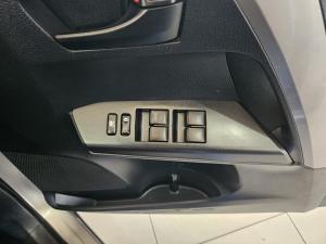 Toyota RAV4 2.0 GX auto - Image 21