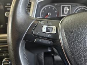 Volkswagen T-Roc 2.0TSI 140kW 4Motion Design - Image 9