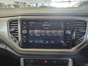 Volkswagen T-Roc 2.0TSI 140kW 4Motion Design - Image 13