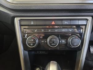 Volkswagen T-Roc 2.0TSI 140kW 4Motion Design - Image 14