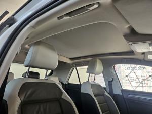 Volkswagen T-Roc 2.0TSI 140kW 4Motion Design - Image 17
