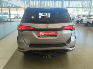 Toyota Fortuner 2.4GD-6 4X4 automatic - Image 5