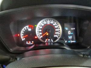 Toyota Corolla Cross 1.8 XI - Image 11