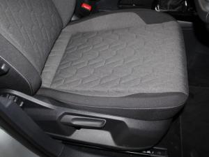 Volkswagen T-CROSS 1.0 TSI Life DSG - Image 17