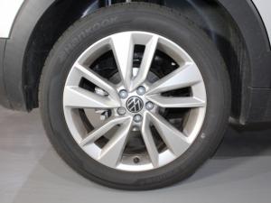 Volkswagen T-CROSS 1.0 TSI Life DSG - Image 21