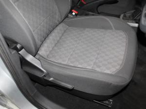 Volkswagen Polo 1.6 - Image 17