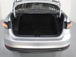 Volkswagen Polo 1.6 - Image 7