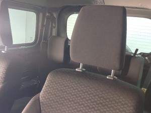 Suzuki Jimny 1.5 GLX - Image 13