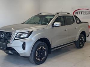 Nissan Navara 2.5DDTI LE/LE Plus automatic D/C - Image 2