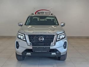 Nissan Navara 2.5DDTI LE/LE Plus automatic D/C - Image 3