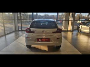 Toyota Starlet 1.5 Xi - Image 5