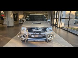 Toyota Hilux 3.0 D-4D Raider 4X4 automaticD/C - Image 4