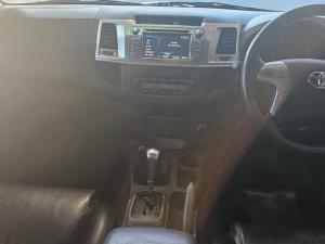 Toyota Hilux 3.0 D-4D Raider 4X4 automaticD/C - Image 6