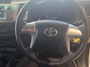 Toyota Hilux 3.0 D-4D Raider 4X4 automaticD/C - Image 8