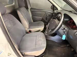 Nissan NP200 1.6i - Image 11