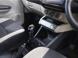 Renault Triber 1.0 Zen manual - Image 12