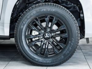 Mitsubishi Pajero Sport 2.4DI-D 4x4 - Image 21