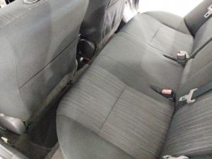 Toyota Corolla 1.6 Advanced auto - Image 8